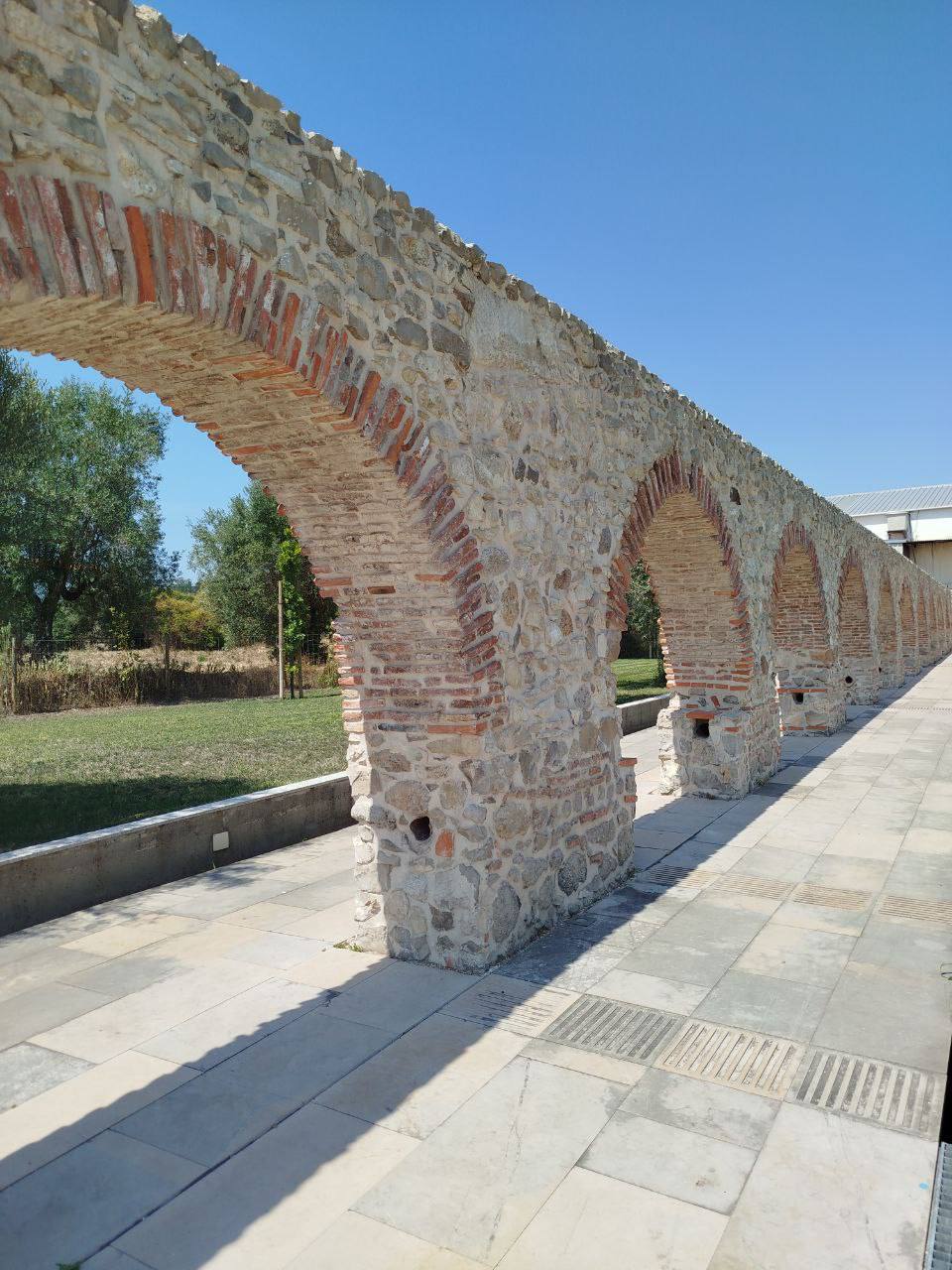 Aqueduto do Louriçal: The Royal Waterway 💎