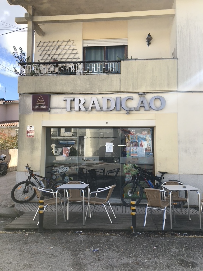 Padaria / Pastelaria Tradição – Alhadas