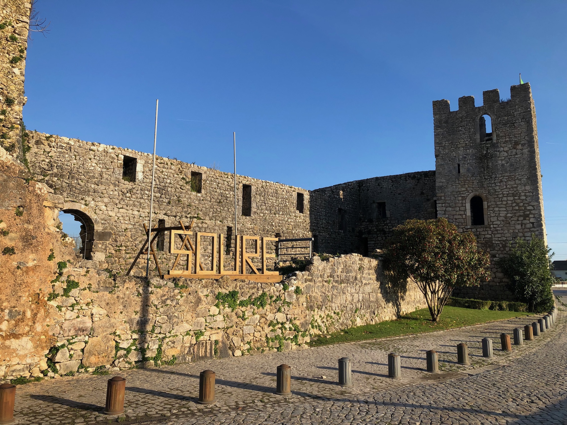 The Living Fortress: Castle of Soure ( Castelo de Soure ) 🏰